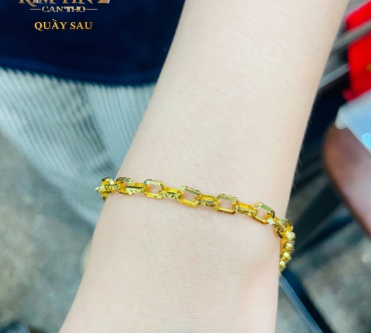 Lắc Xích Vàng 610 9 Phân 