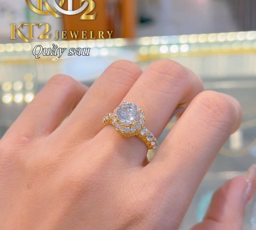 Nhẫn Halo Hột Cao 1 Chỉ 
